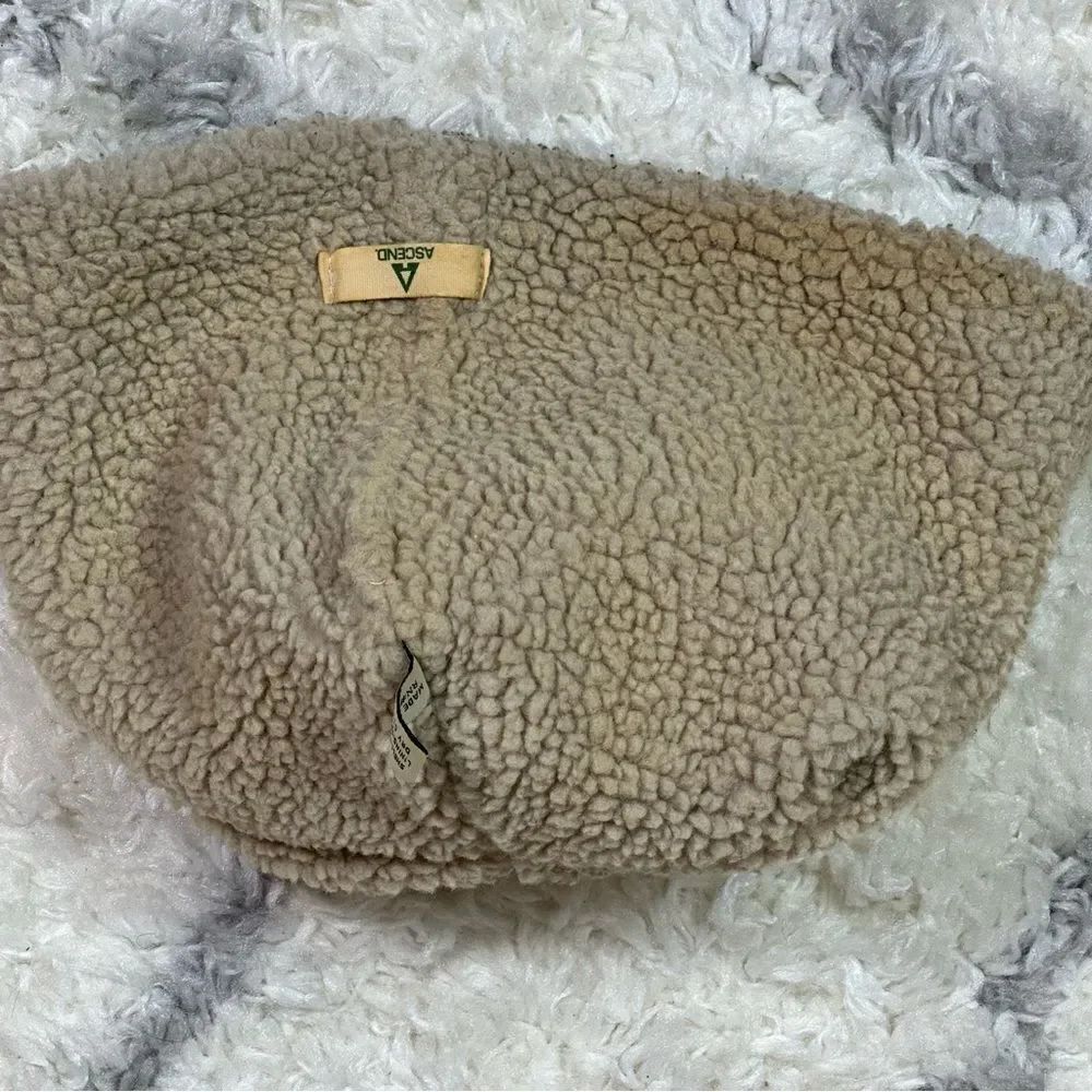 ASCEND HAT - Picture 2 of 5